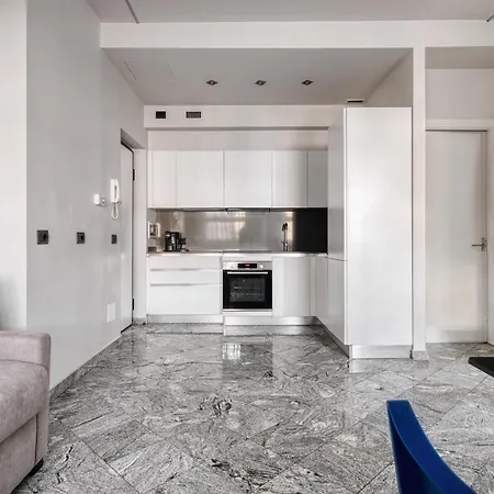 Station - Big Flat * מילאנו