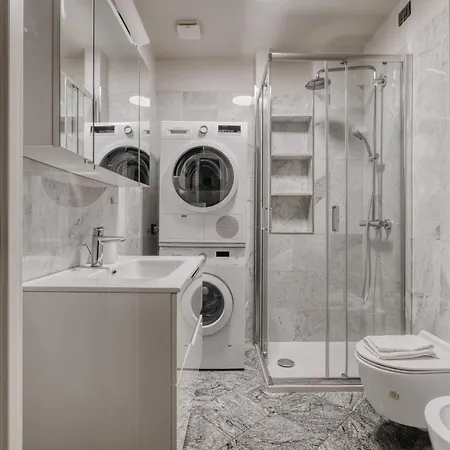 Station - Big Flat דירה