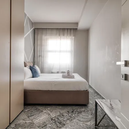 Daire Station - Big Flat Milano